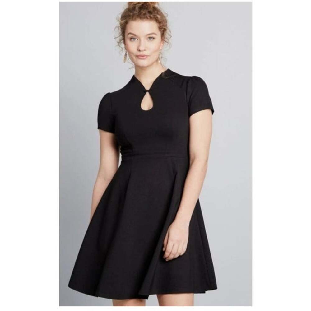 Modcloth 2X High Society Keyhole Mandarin Collar Short Sleeve Mini Skater Black